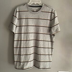 American Eagle Outfitters Gray Short Sleeve Tee